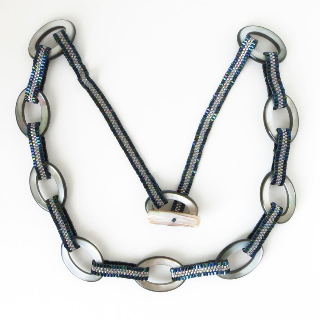Oval Shell Links Necklace