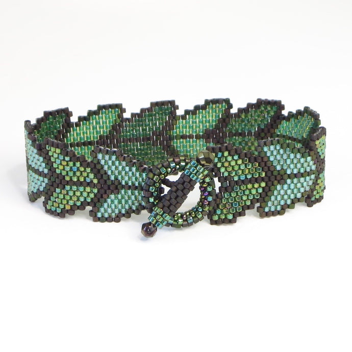 Overlapping Leaves Toggle Bracelet