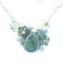 Load image into Gallery viewer, Labradorite Flower Necklace